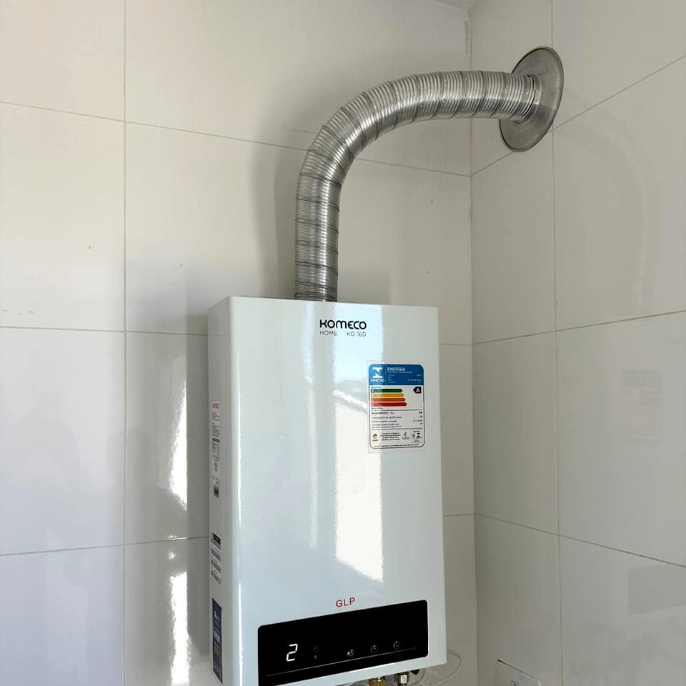 Aquecedor a gás Komeco instalado